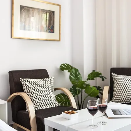 The Square Six Apartment Atena Exterior foto
