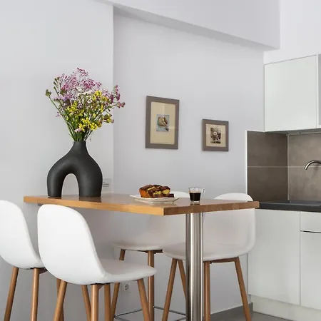 The Square Six Apartment Atena Exterior foto
