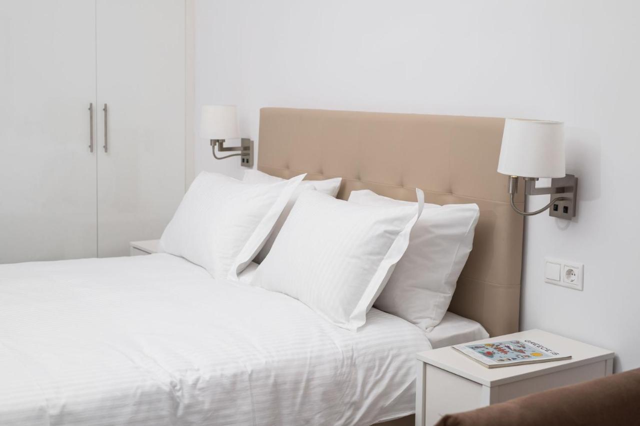 The Square Six Apartment *