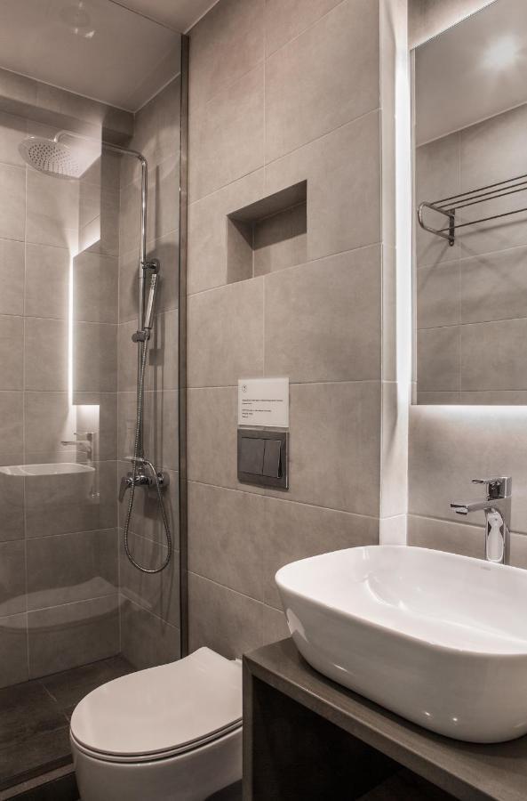 The Square Six Apartment *